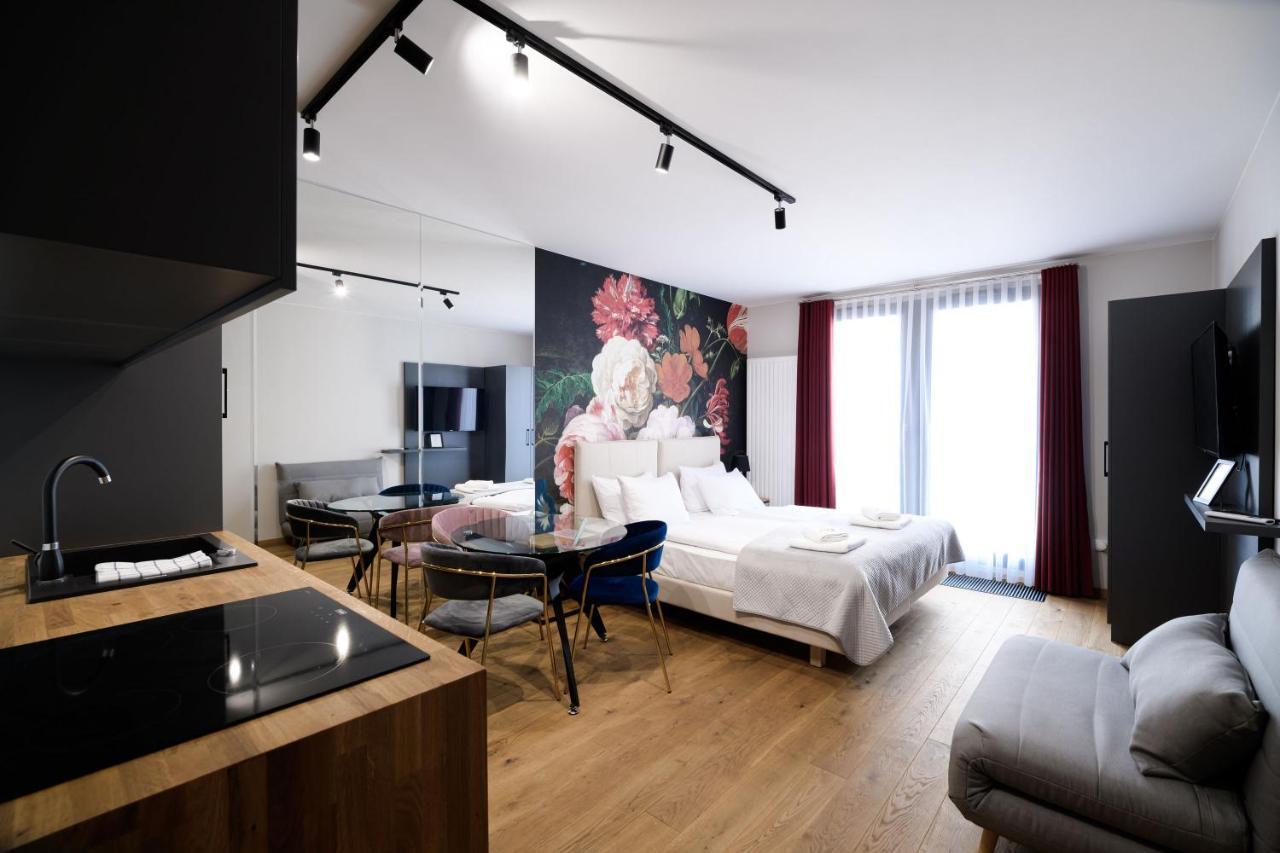 Aparthotel Inspire Miodova Residence Краків Екстер'єр фото