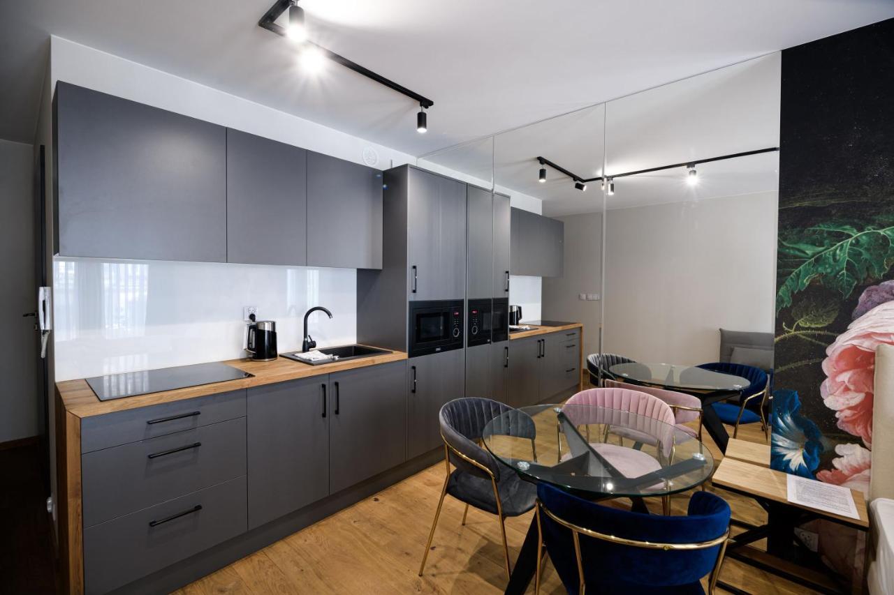 Aparthotel Inspire Miodova Residence Краків Екстер'єр фото
